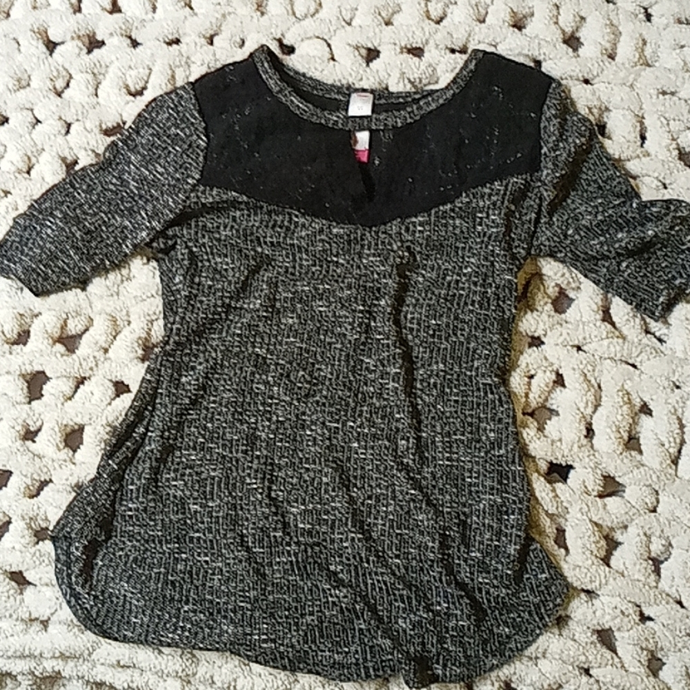 NOBO black and silver shirt with lace details